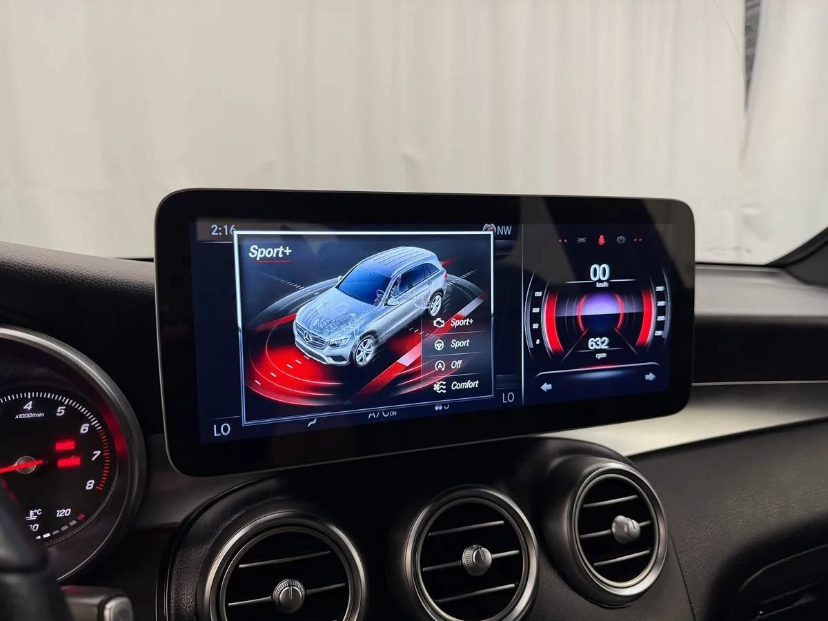 Used 2017 Mercedes-Benz GLC 300 4MATIC image 17