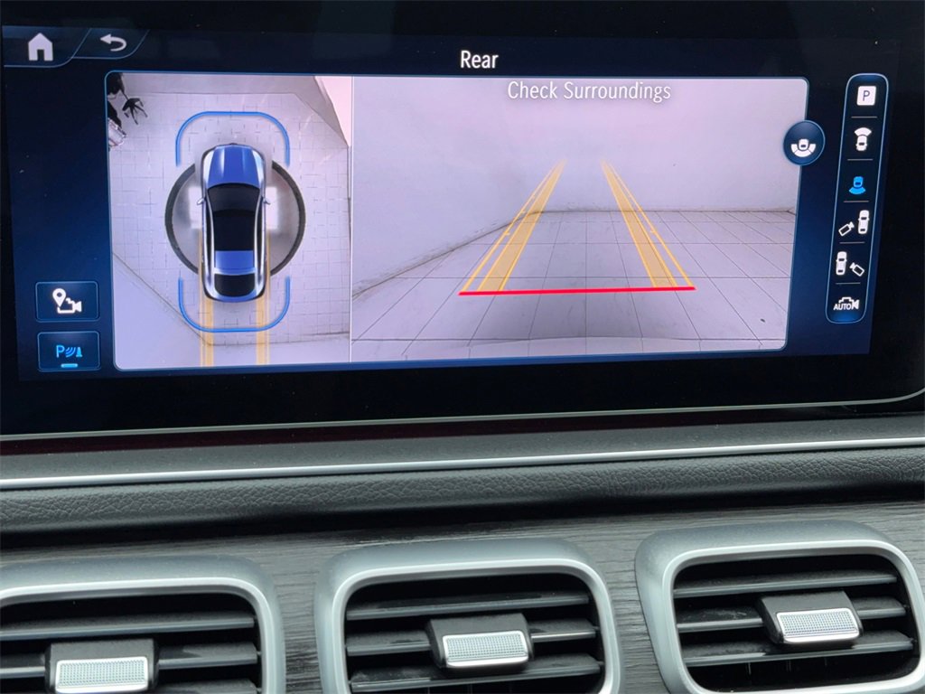 Used 2024 Mercedes-Benz GLE 53 AMG GLE 53 AMG NAV,CAM,PANO,CLMT S w/ Driver Assistance Package image 38