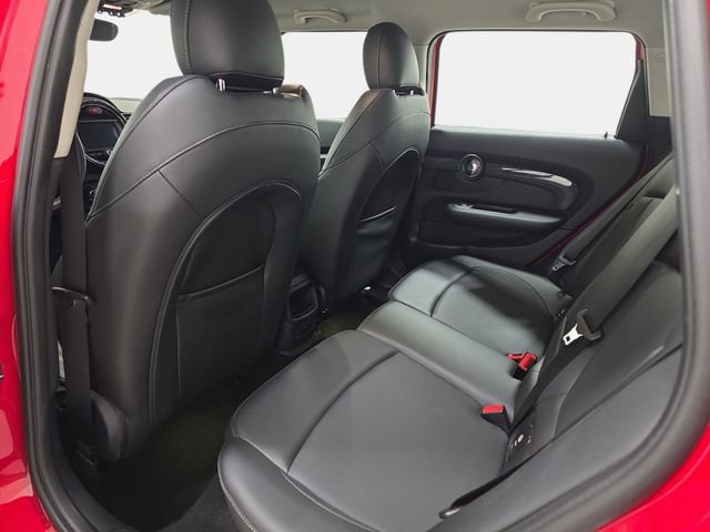 Used 2019 MINI Cooper Clubman S image 12