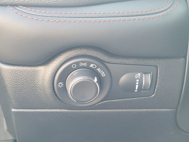 Used 2025 Dodge Durango GT image 26