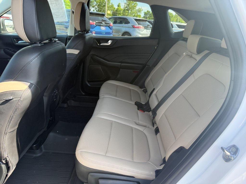 Used 2022 Ford Escape SEL AWD/4WD image 18