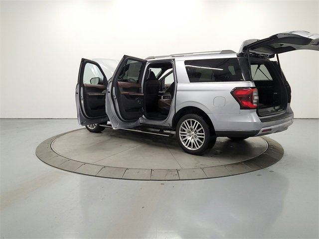 Used 2023 Ford Expedition Max Limited image 13