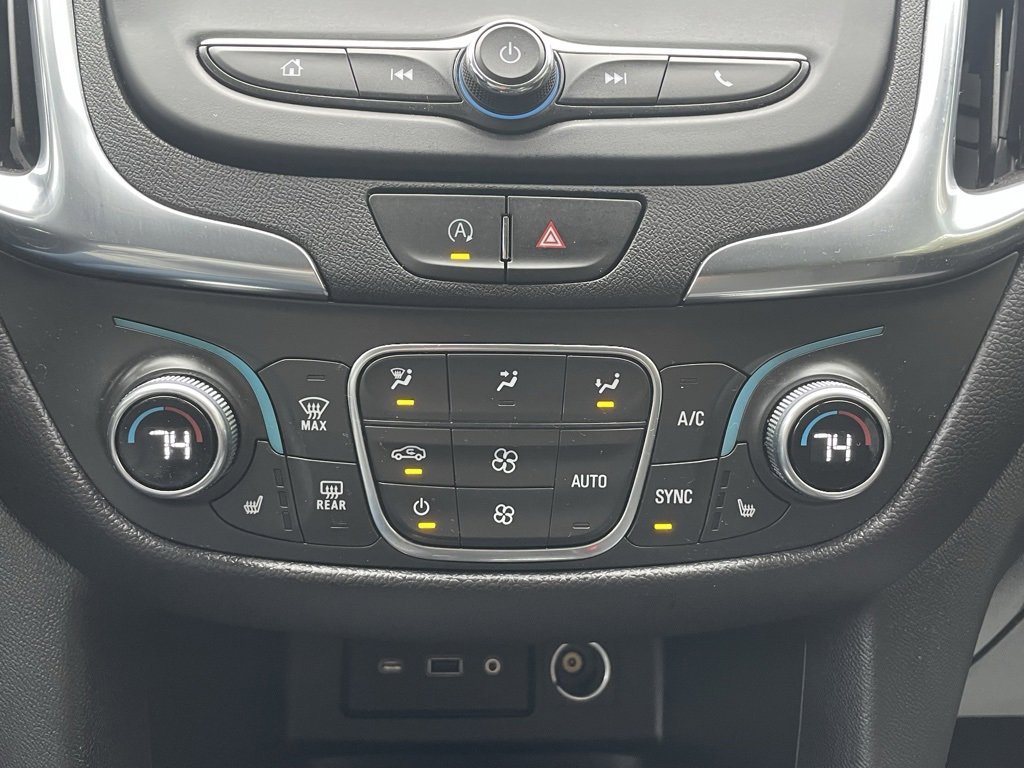 Certified 2024 Chevrolet Equinox LT w/ LPO, Floor Liner Package image 36