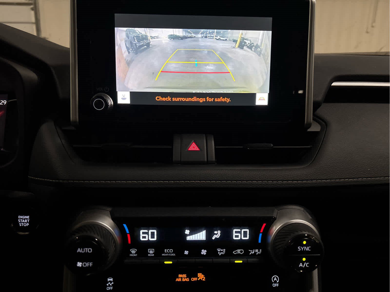 Used 2025 Toyota RAV4 XLE AWD/4WD image 10
