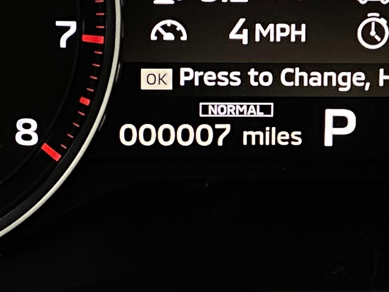 New 2026 Mitsubishi Outlander SE image 18