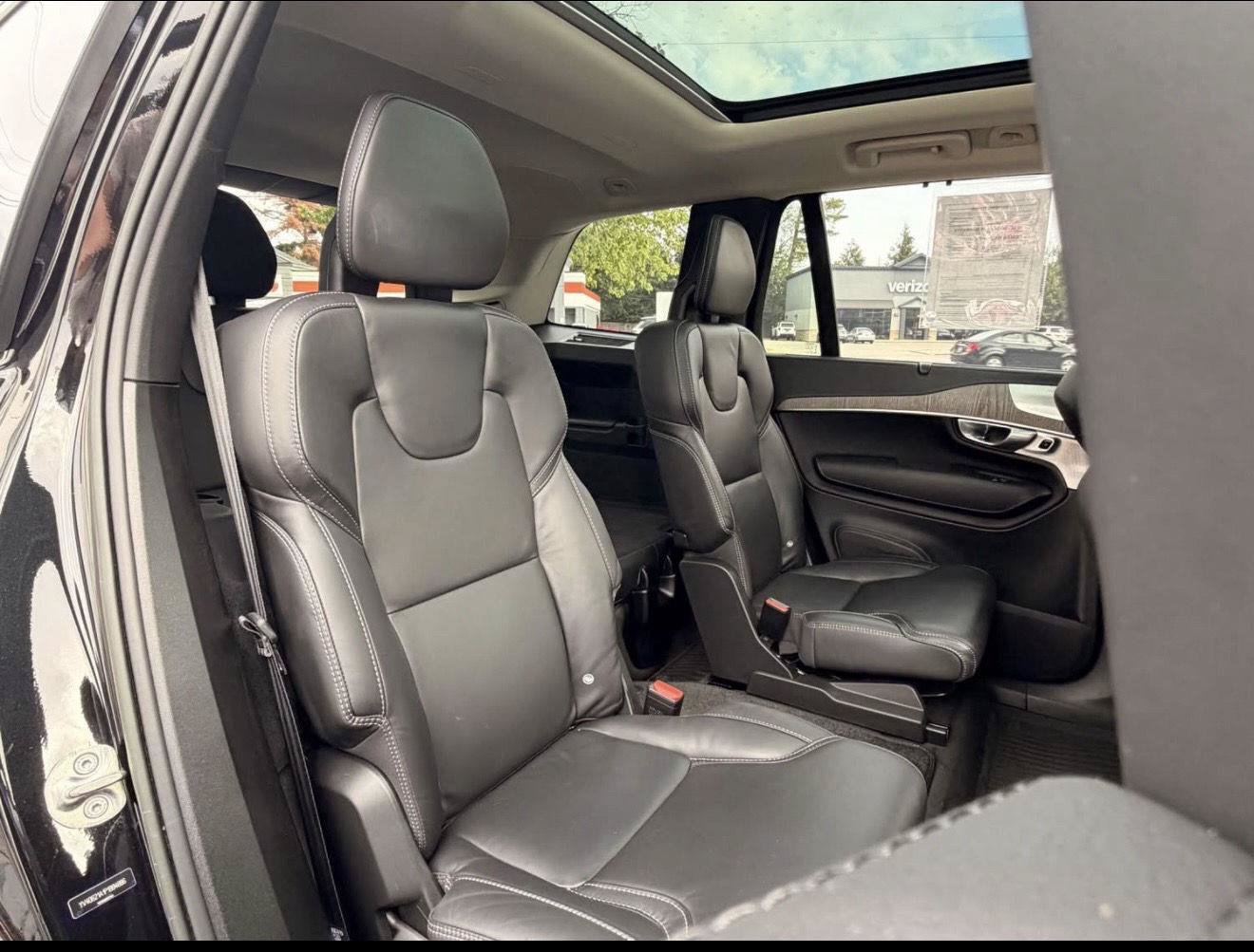 Used 2023 Volvo XC90 B6 Ultimate w/ Protection Package Premier AWD/4WD image 16