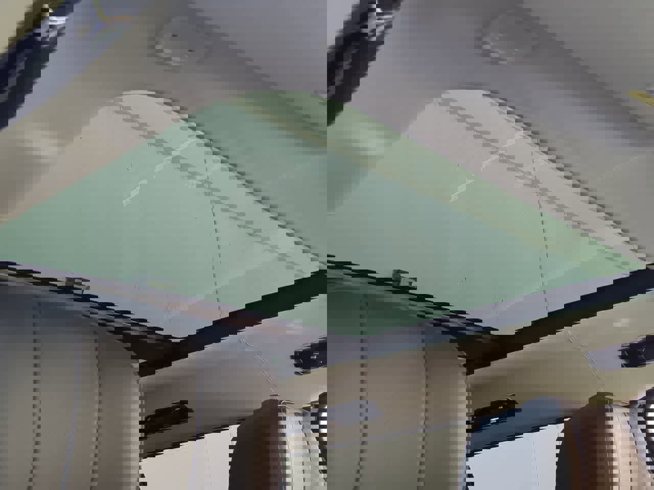 New 2025 Land Rover Range Rover Long Wheelbase Autobiography image 19