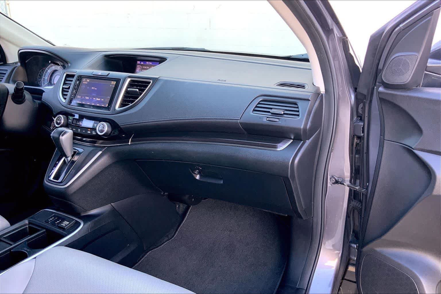 Used 2016 Honda CR-V Touring image 23