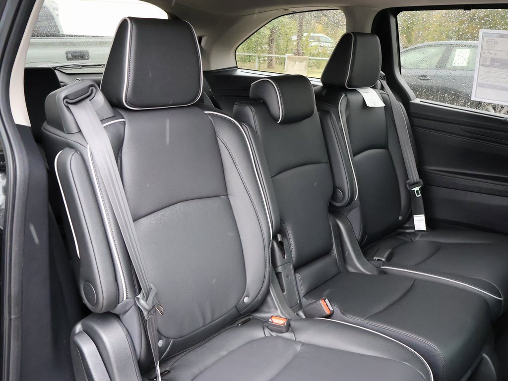 New 2026 Honda Odyssey Touring image 12