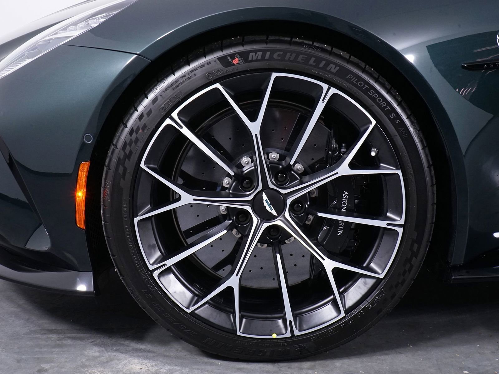 New 2026 Aston Martin V8 Vantage S RWD image 16