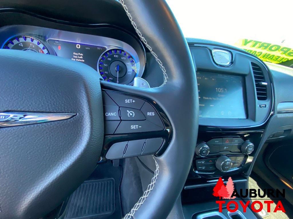 Used 2015 Chrysler 300 S RWD image 37