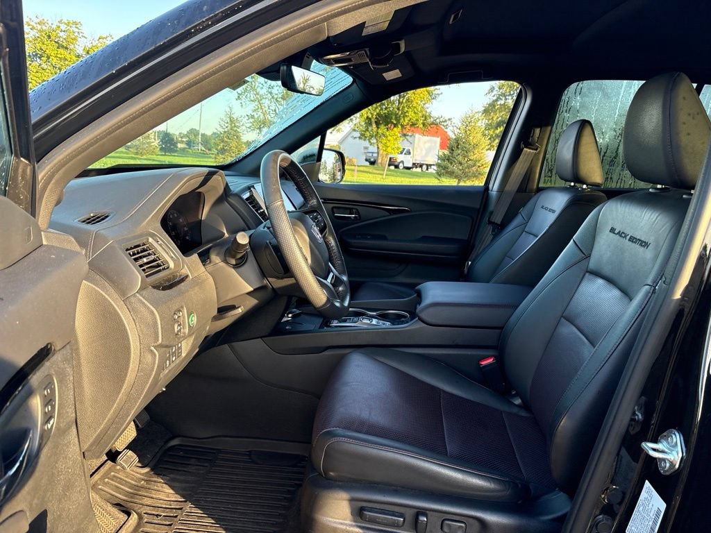 Used 2024 Honda Ridgeline Black Edition image 15