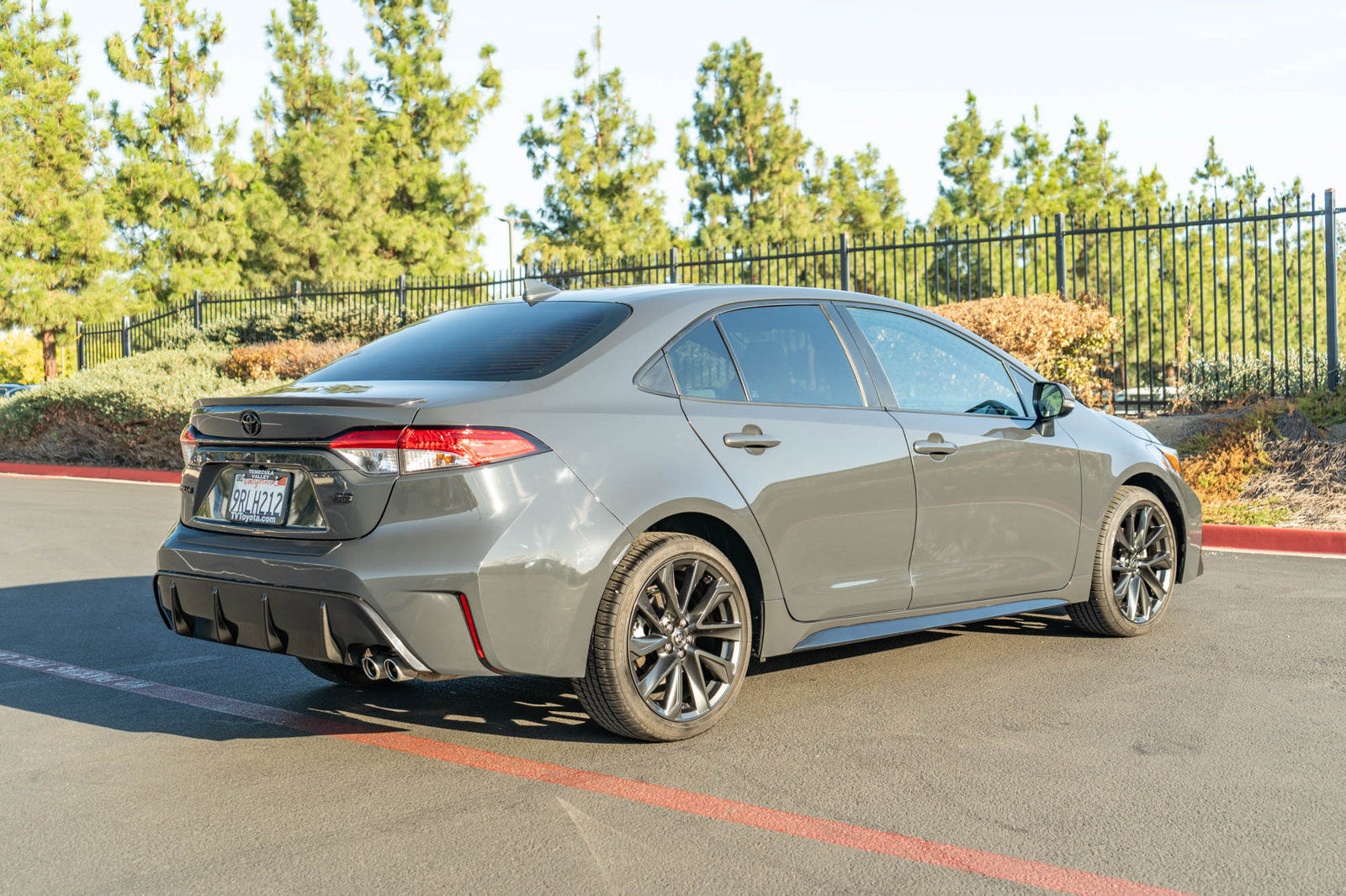 Certified 2025 Toyota Corolla SE FWD image 9