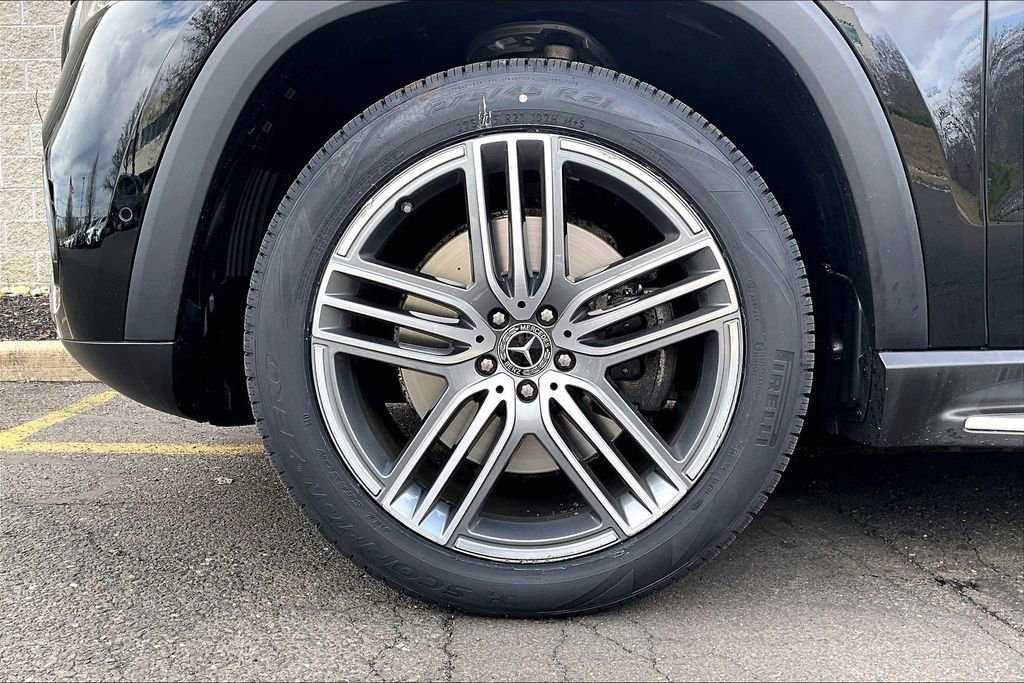 Certified 2024 Mercedes-Benz GLS 450 4MATIC image 8