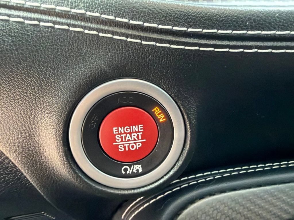 Used 2021 Dodge Challenger SRT Hellcat RWD image 28