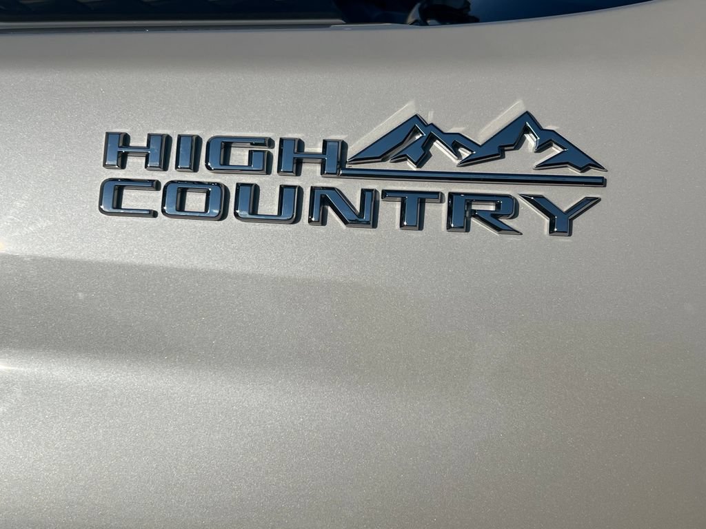 Used 2021 Chevrolet Silverado 3500 High Country w/ Snow Plow Prep/Camper Package AWD/4WD image 23