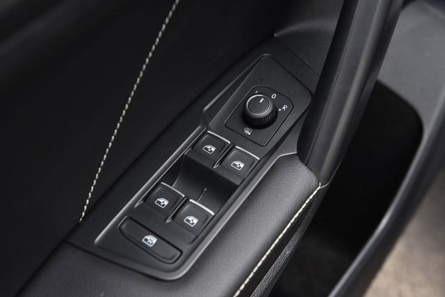 Certified 2023 Volkswagen Tiguan SE w/ Panoramic Sunroof Package image 8