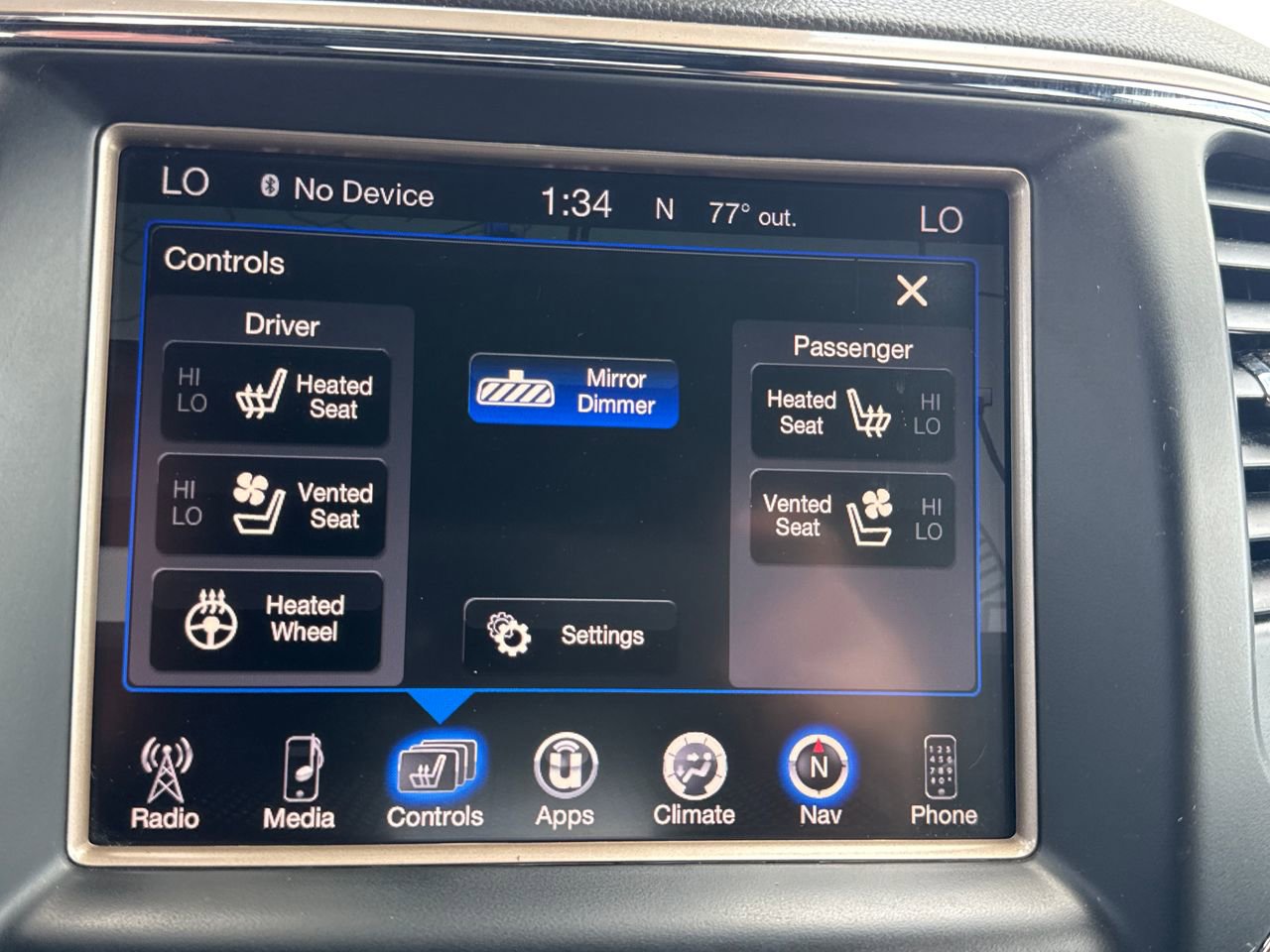 Used 2016 Jeep Grand Cherokee Overland w/ Advanced Technology Group image 23