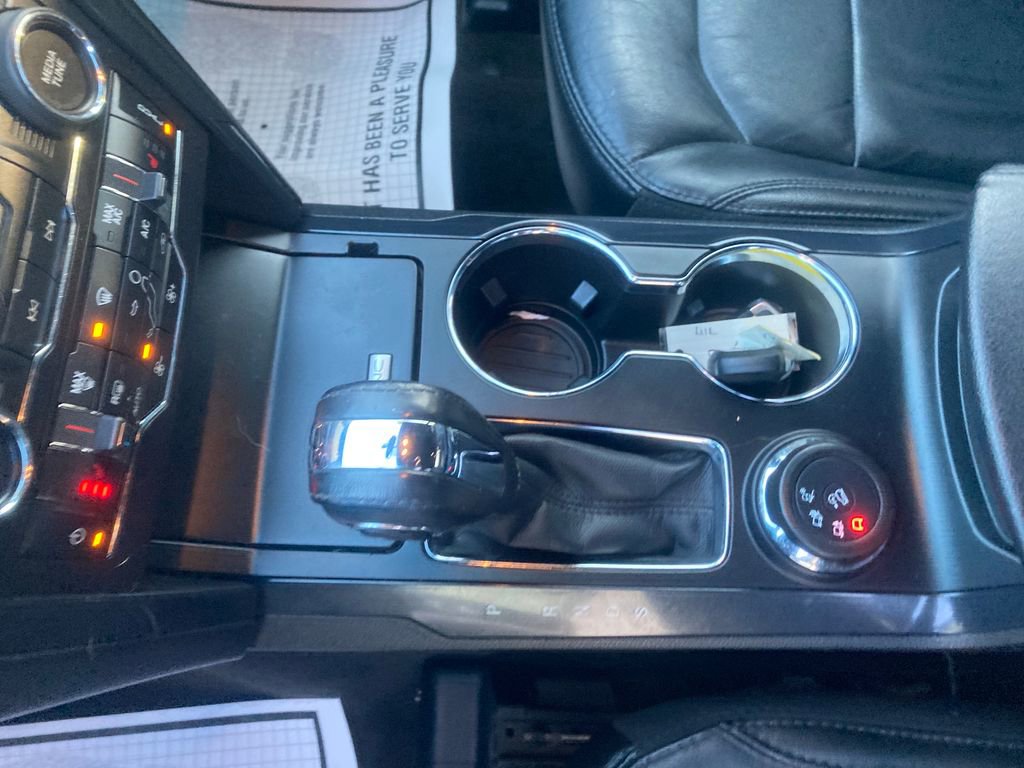 Used 2018 Ford Explorer XLT w/ Equipment Group 202A image 30