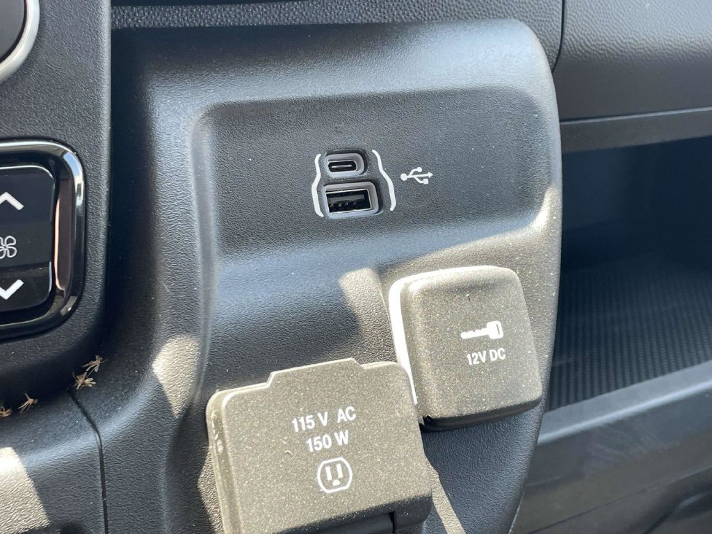 New 2026 RAM ProMaster 3500 w/ Convenience Group FWD image 36