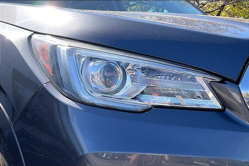 Used 2022 Subaru Ascent Limited w/ Technology Package AWD/4WD image 34