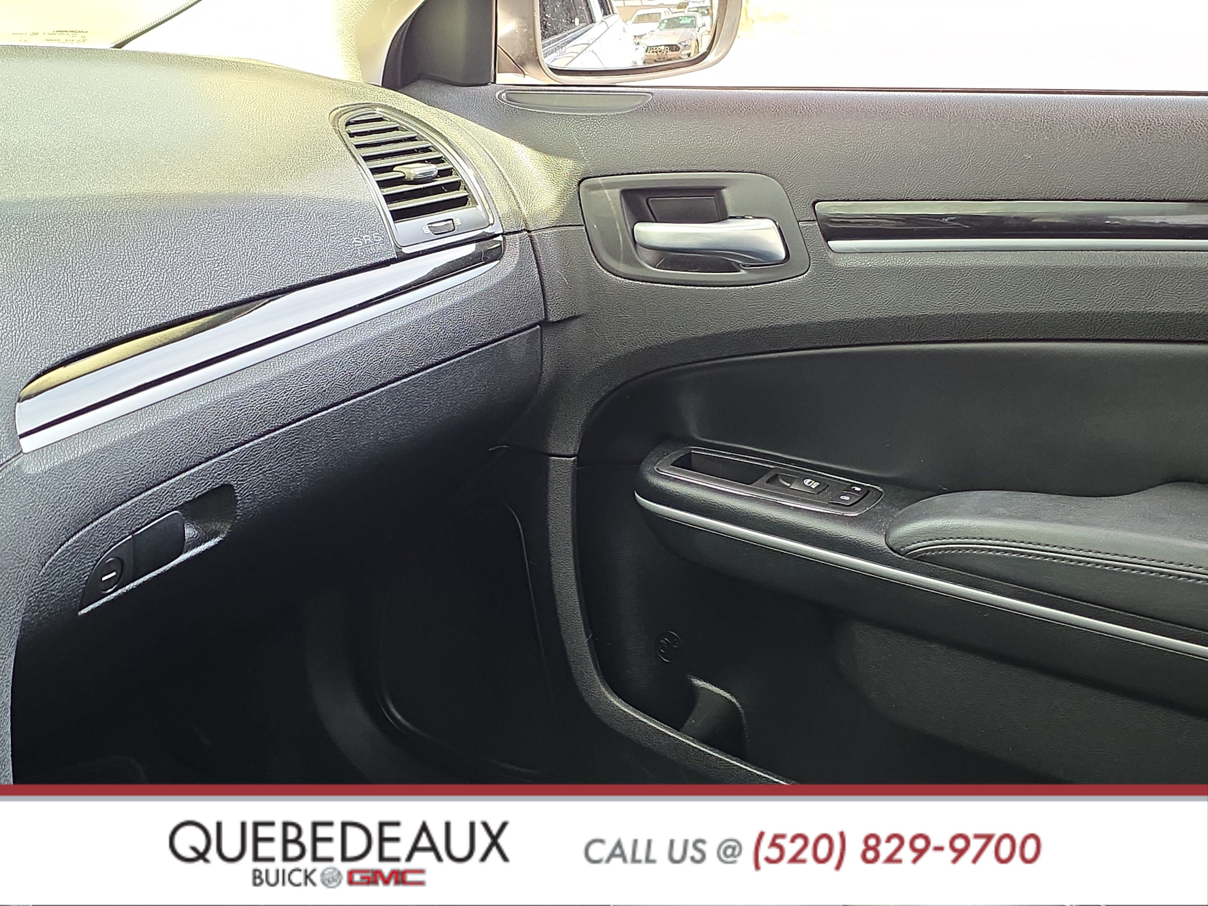 Used 2023 Chrysler 300 Touring L RWD image 16