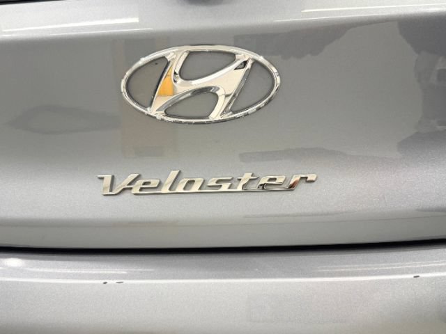 Used 2019 Hyundai Veloster 2.0 Premium FWD image 29