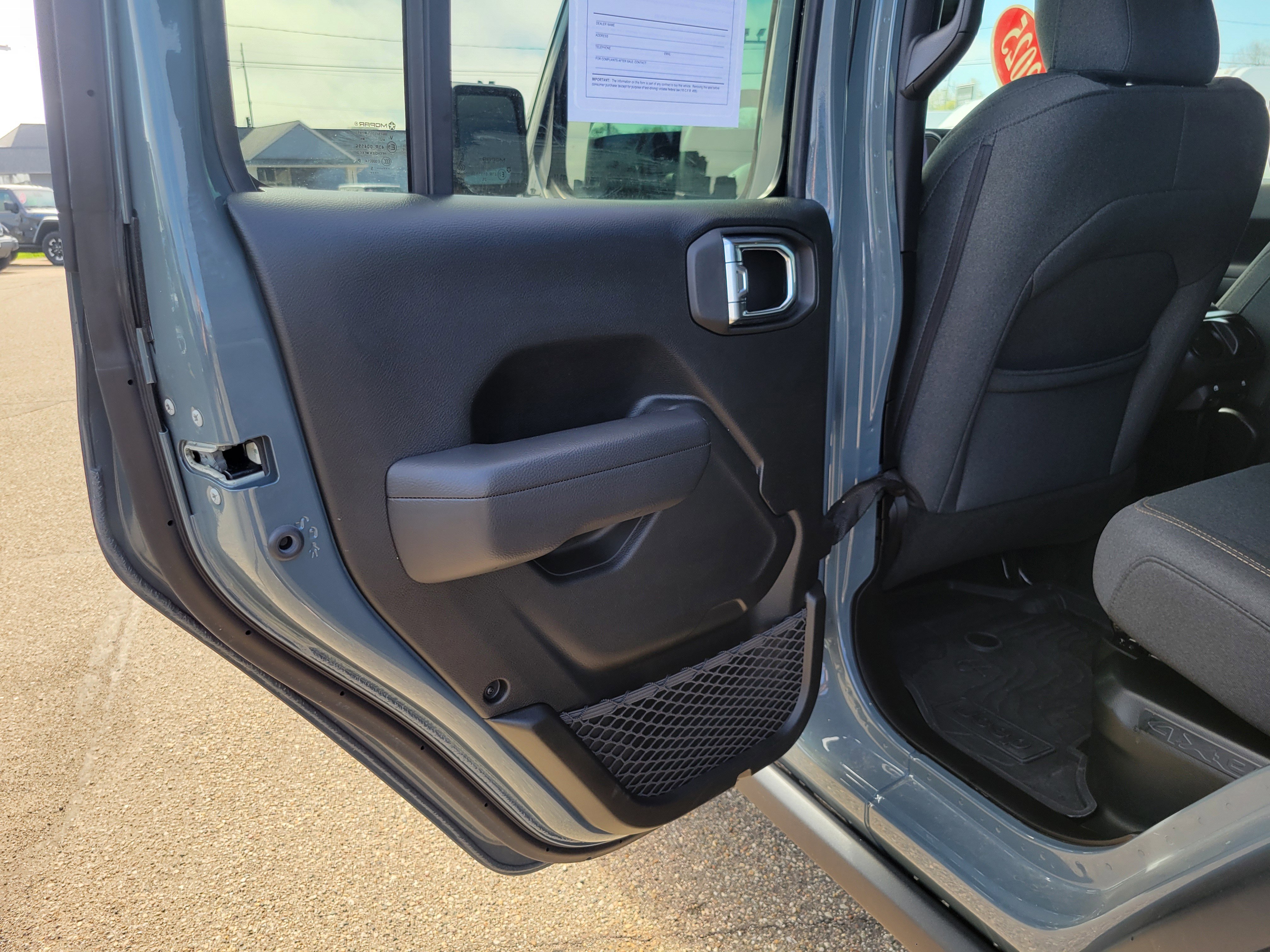 Used 2025 Jeep Wrangler Unlimited Sport S 4xe AWD/4WD image 17