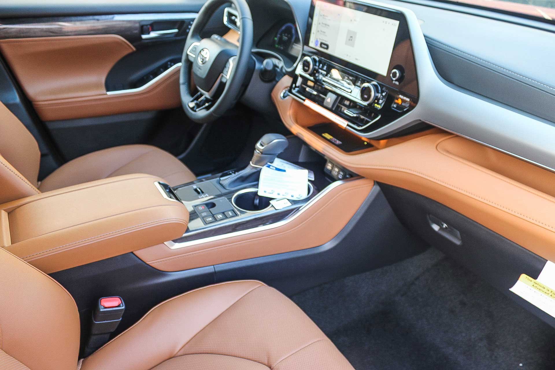 New 2026 Toyota Highlander Platinum image 18