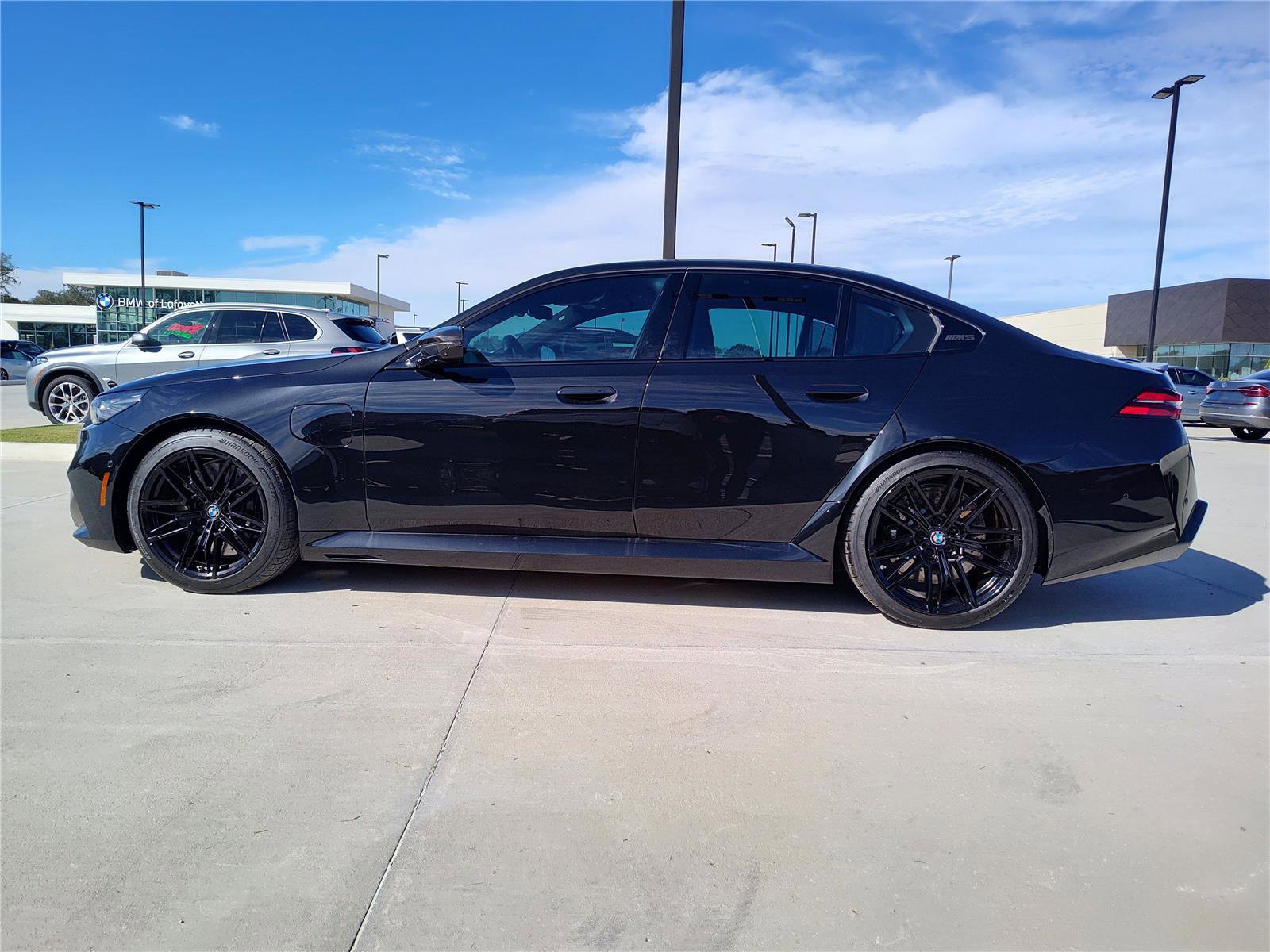 Certified 2025 BMW M5 w/ Carbon Package image 3