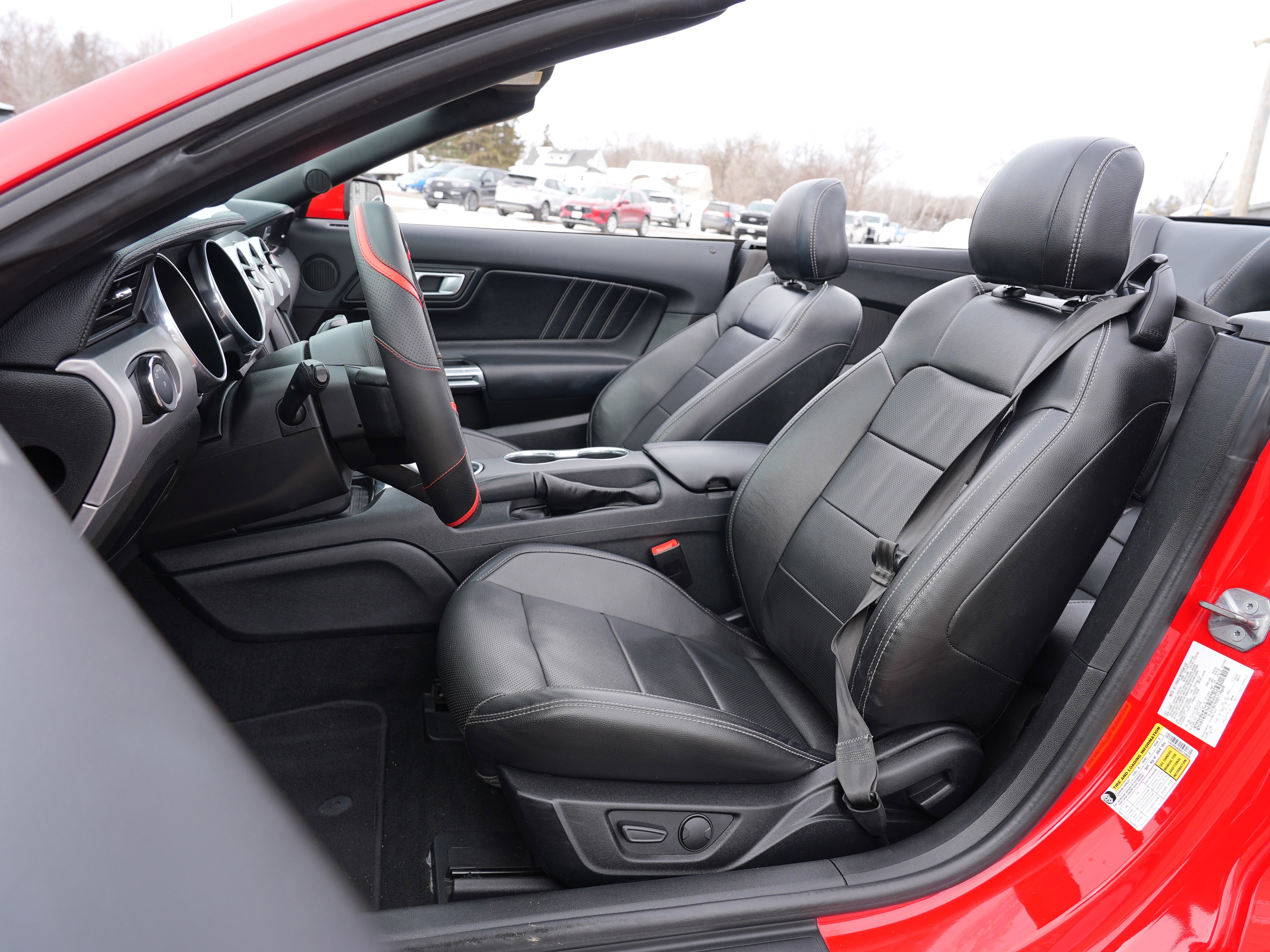 Used 2022 Ford Mustang Premium image 18