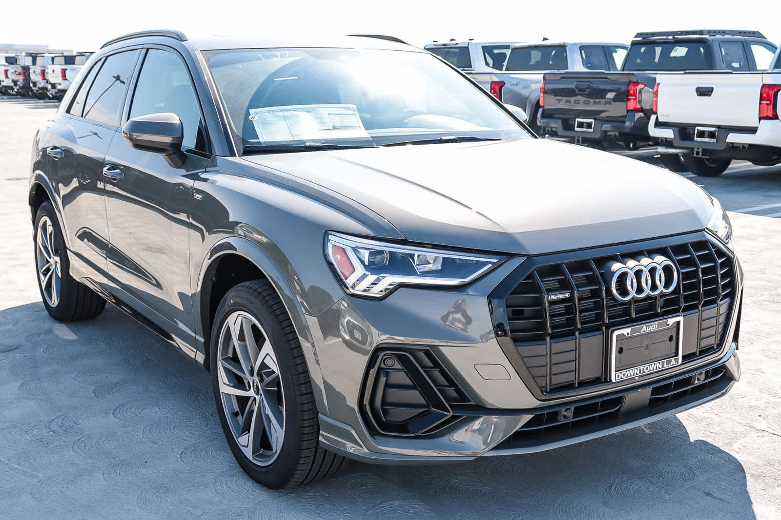 New 2025 Audi Q3 2.0T Premium image 3