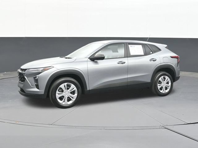 Used 2024 Chevrolet Trax LS FWD image 7