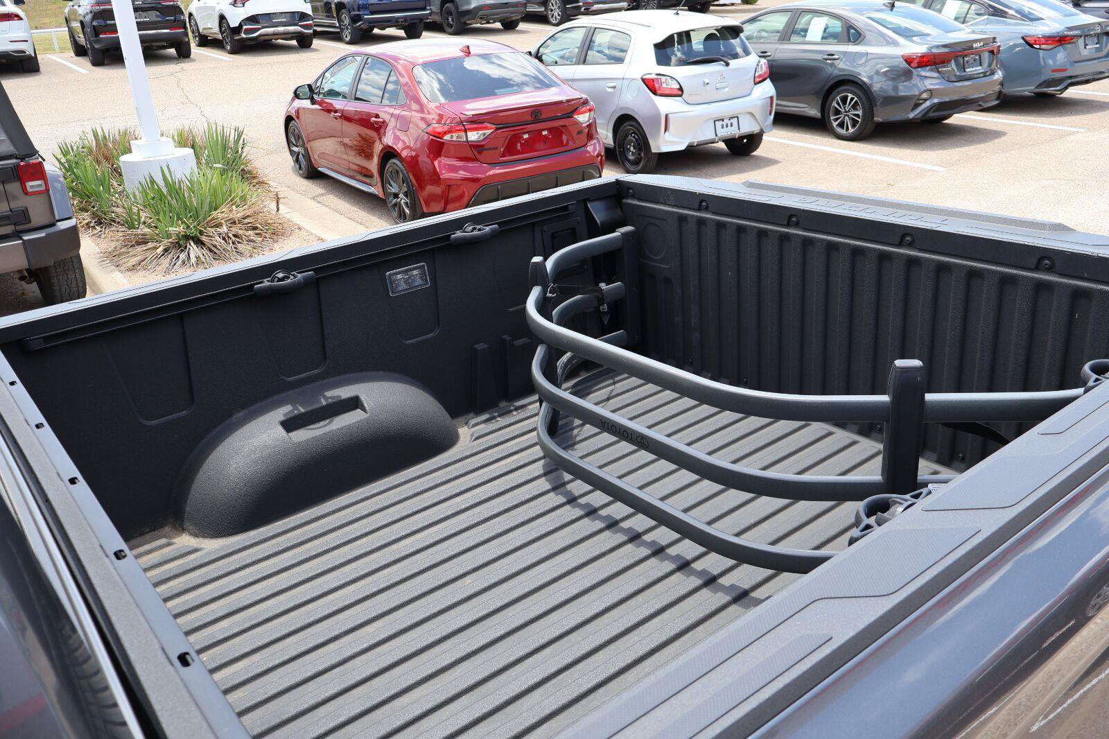 Used 2024 Toyota Tundra Platinum AWD/4WD image 15
