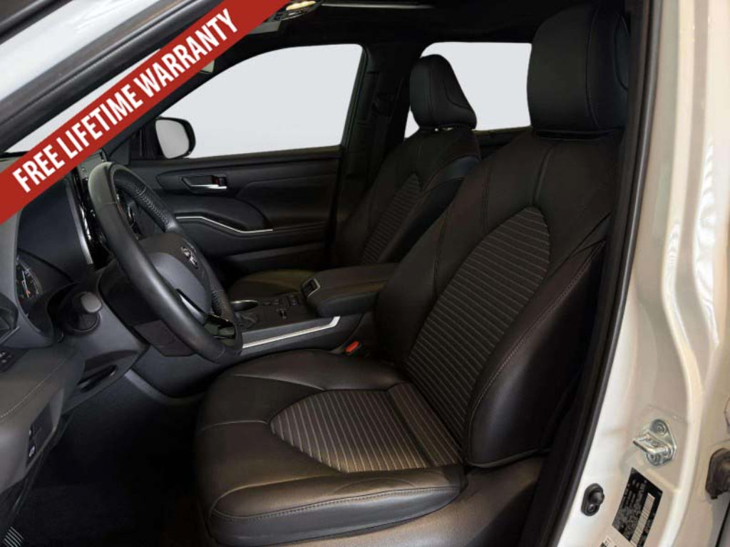 Used 2021 Toyota Highlander XSE FWD image 33