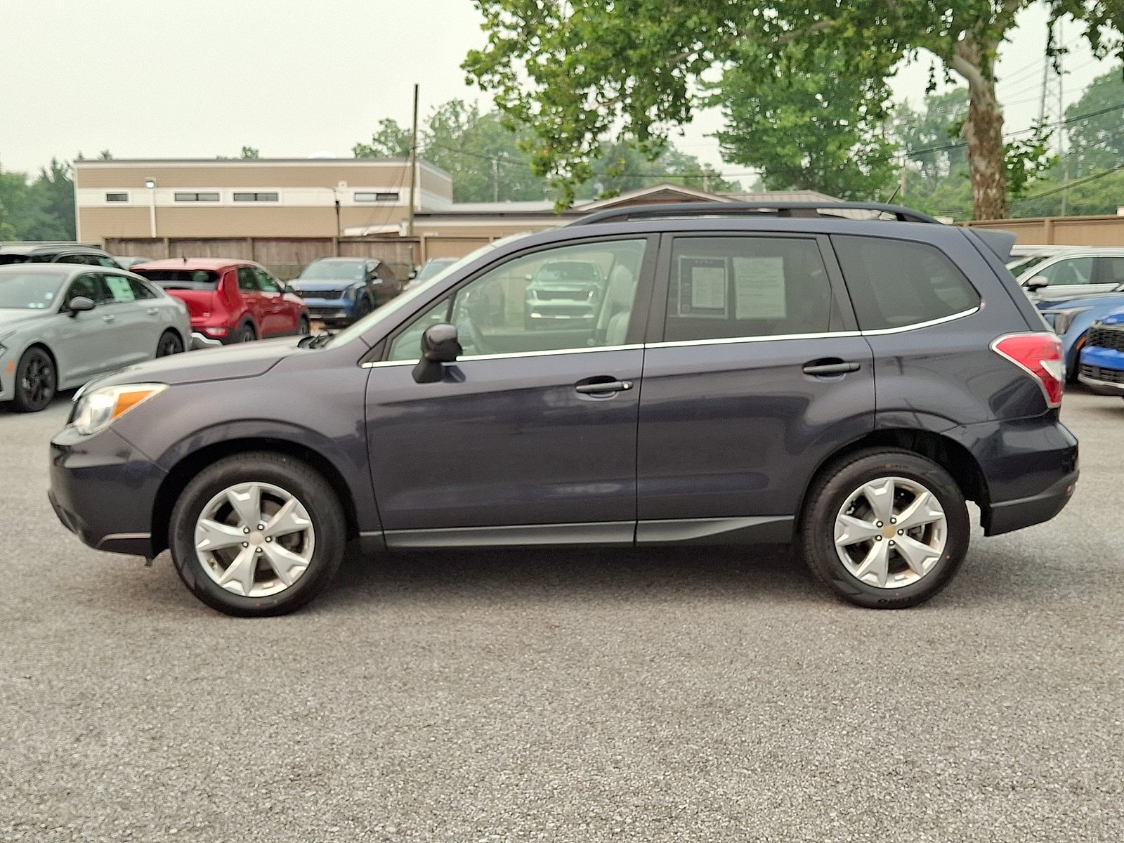 Used 2015 Subaru Forester 2.5i Limited AWD/4WD image 8
