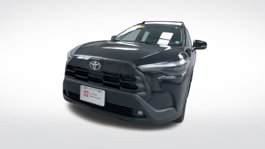 Certified 2026 Toyota Corolla Cross XLE w/ Convenience Package AWD/4WD image 4