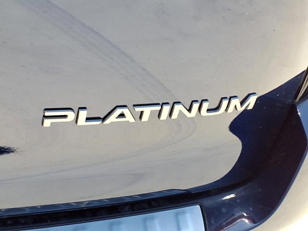 New 2025 Nissan Armada Platinum image 6