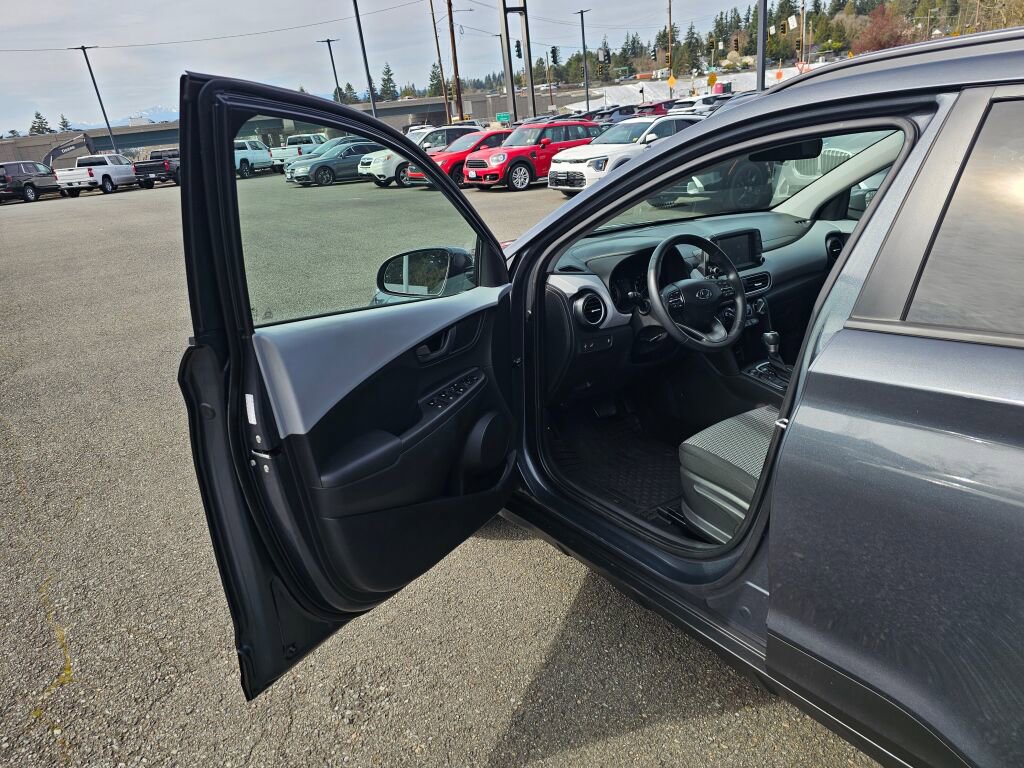 Used 2018 Hyundai Kona SEL image 18