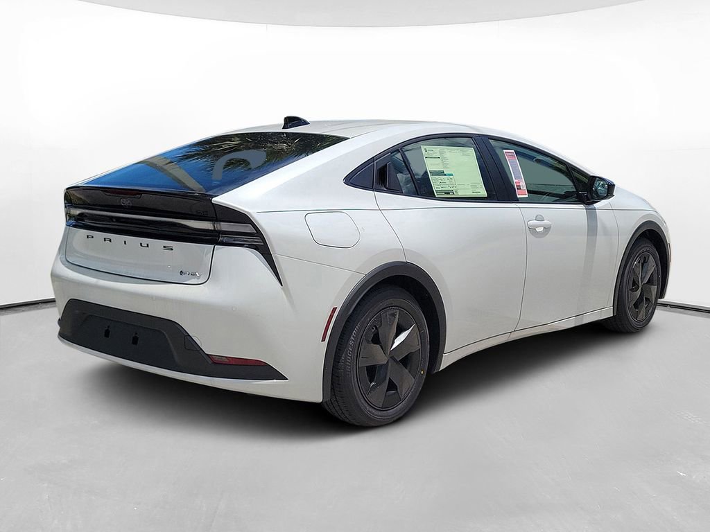 New 2026 Toyota Prius Plug-In Hybrid FWD image 6