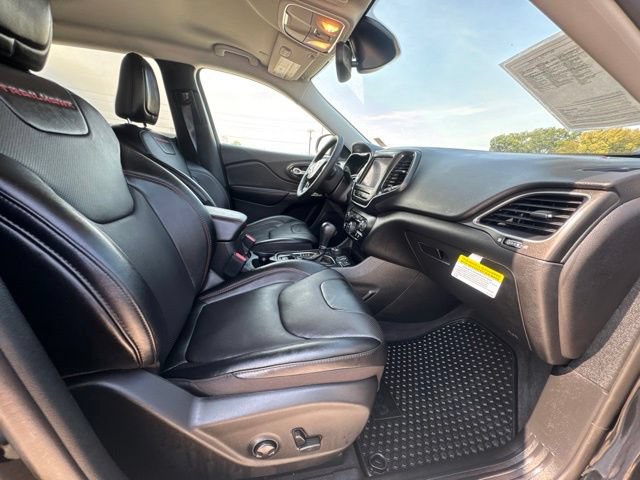 Used 2022 Jeep Cherokee Trailhawk w/ Sound & Nav Group AWD/4WD image 20