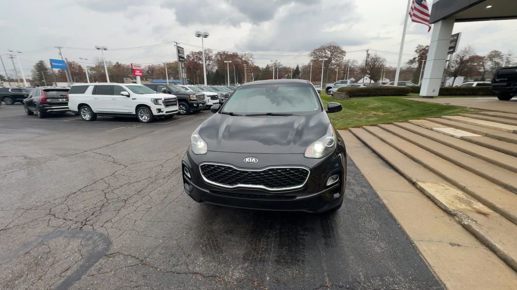 Used 2021 Kia Sportage LX image 3