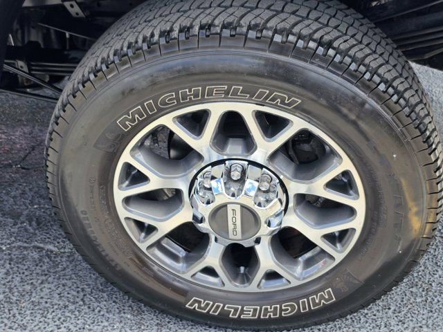 Certified 2022 Ford F250 Lariat w/ Lariat Value Package image 7