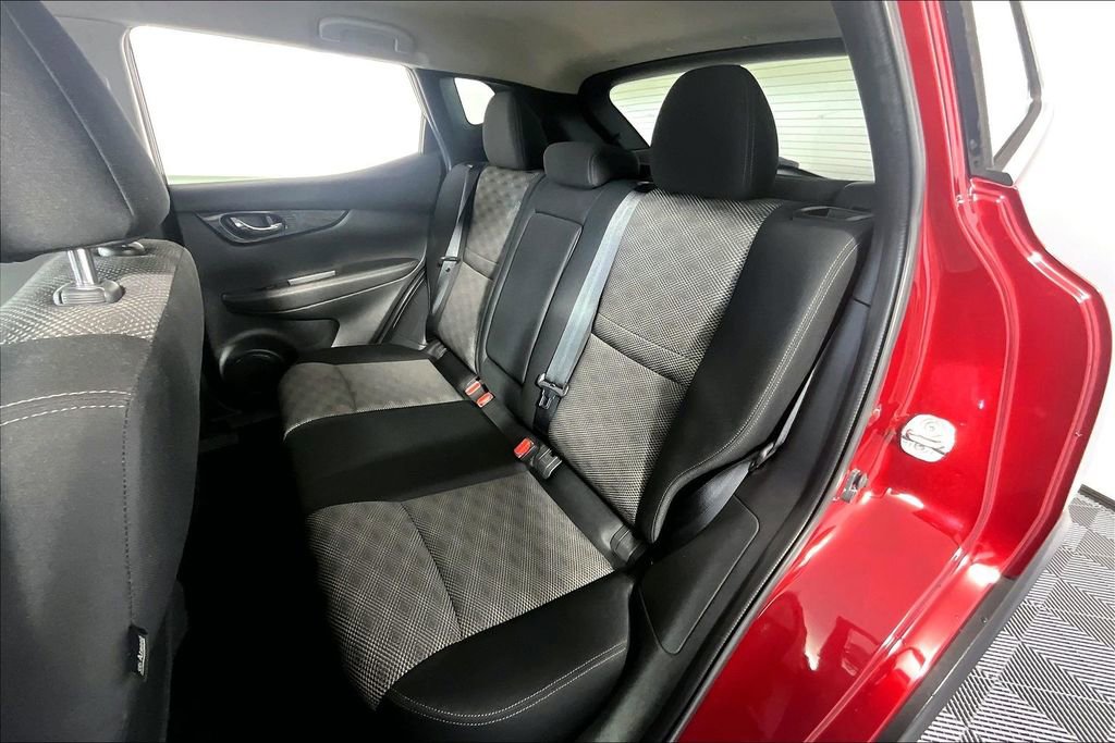 Used 2019 Nissan Rogue Sport SV w/ Technology Package FWD image 25