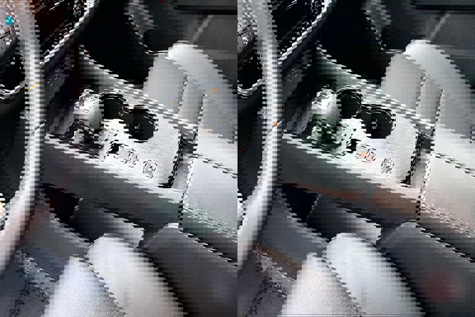 Used 2021 Nissan Rogue SV w/ Premium Package image 17