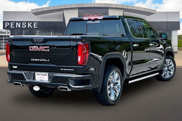 Used 2023 GMC Sierra 1500 Denali w/ Denali Reserve Package AWD/4WD image 2
