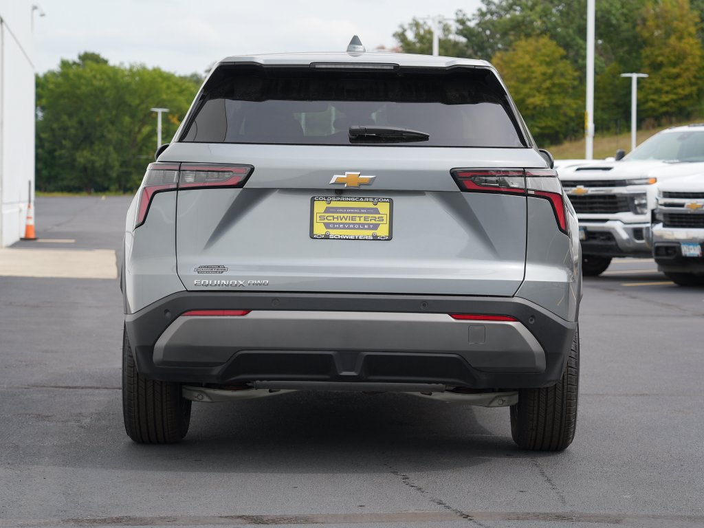 New 2027 Chevrolet Equinox LT w/ LPO, Floor Liner Package AWD/4WD image 5