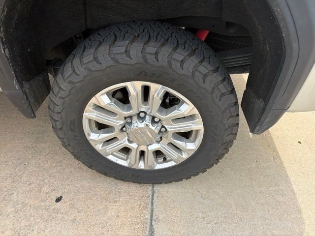 Used 2023 GMC Sierra 2500 Denali AWD/4WD image 9