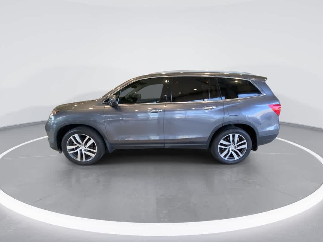 Used 2017 Honda Pilot Elite image 5