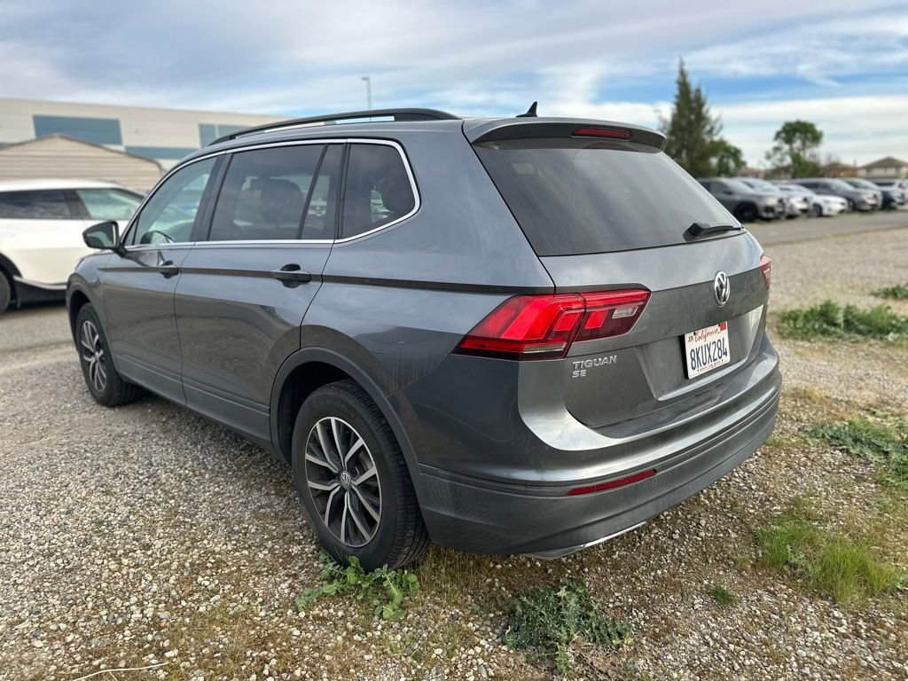 Used 2019 Volkswagen Tiguan SE w/ Panoramic Sunroof Package image 4